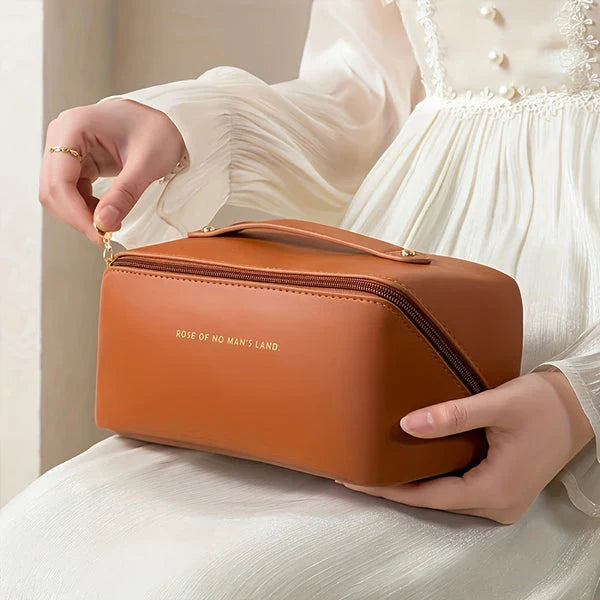 MAKEUP TRAVEL BAG